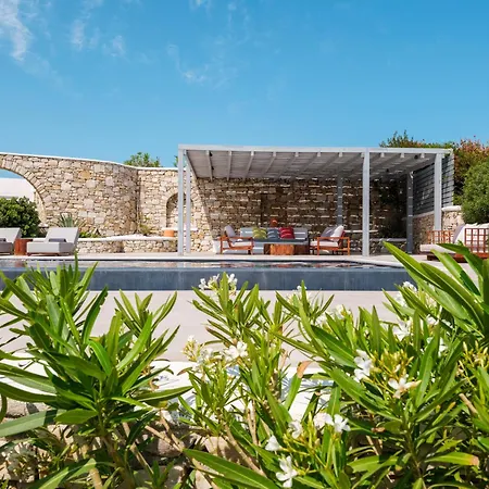 Oasis By Ethos Hospitality Agios Ioannis Diakoftis